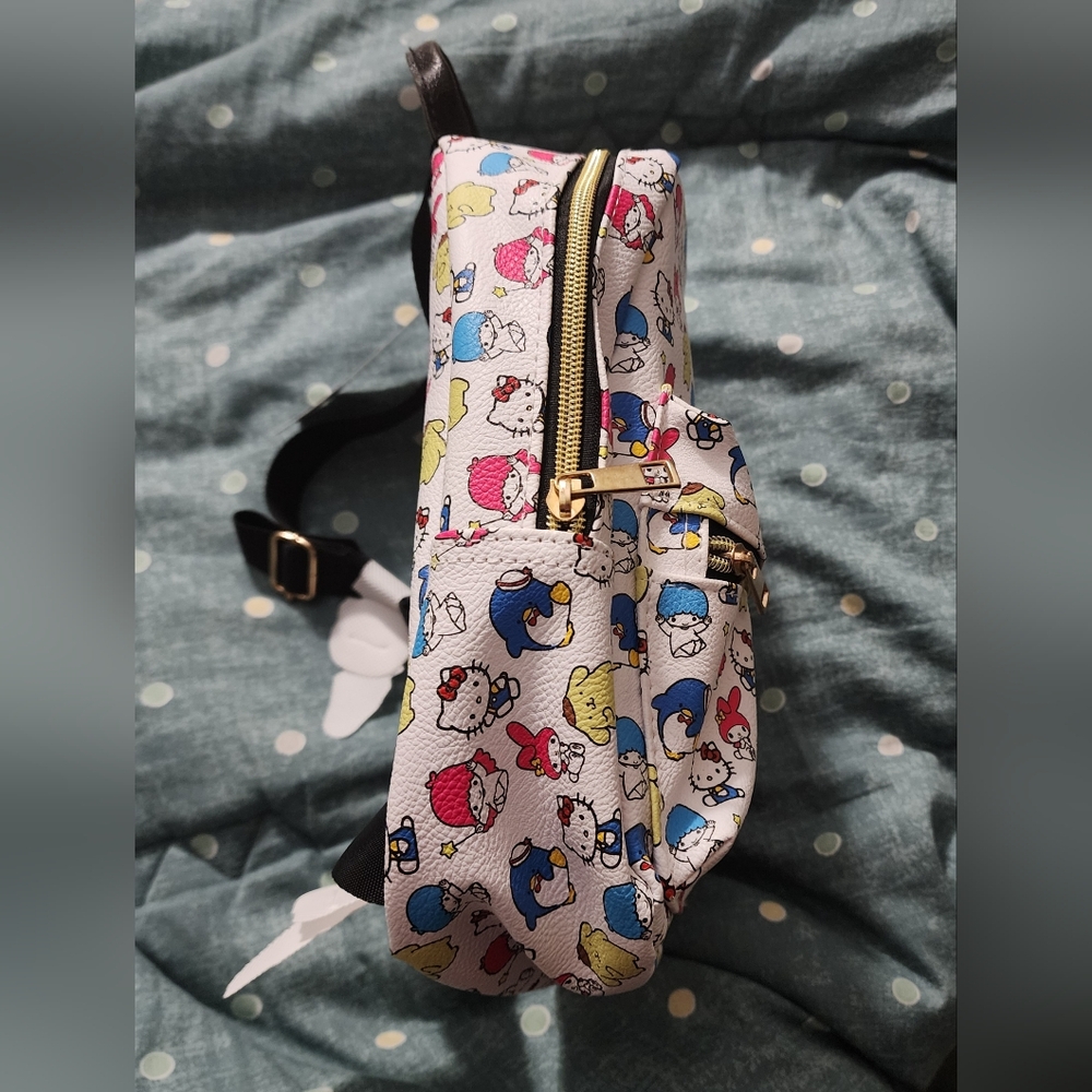 Hello Kitty and Friends mini backpack - Picture 4 of 6